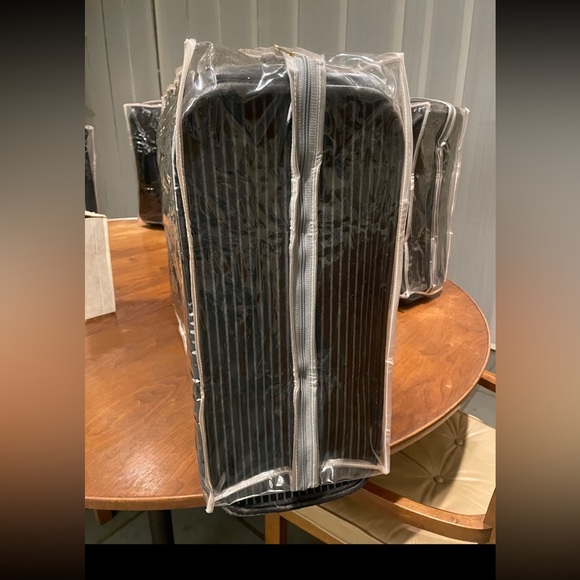 The French Company 1970s Vintage Luxury Luggage - Picture 8 of 16